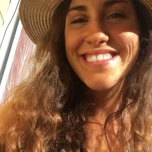 Meet your Posher, Éva-gaëlle